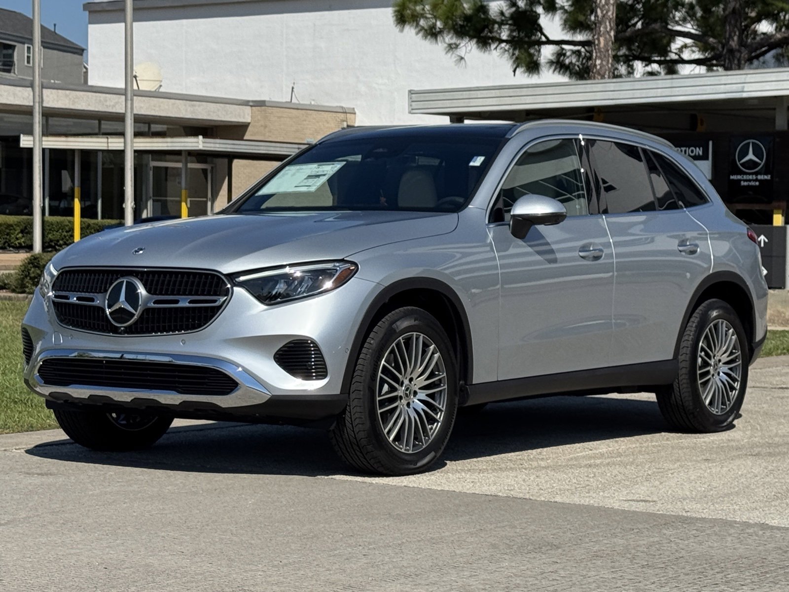 New 2026 Cirrus Silver Metallic Mercedes-Benz GLC 300 image 30