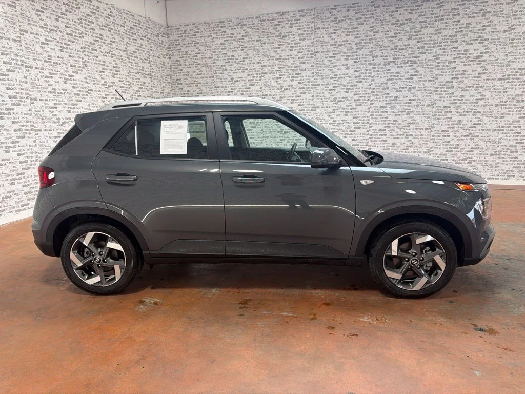 Used 2026 Ecotronic Gray Hyundai SEL image 8