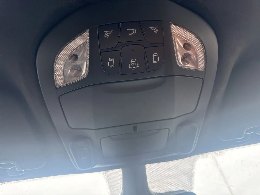 2026 Chrysler Pacifica Pinnacle - Photo 33