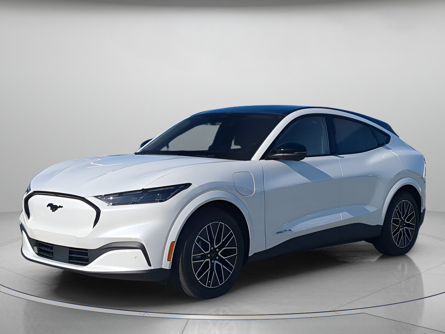2026 Ford Mustang-Mach-e Premium's photo