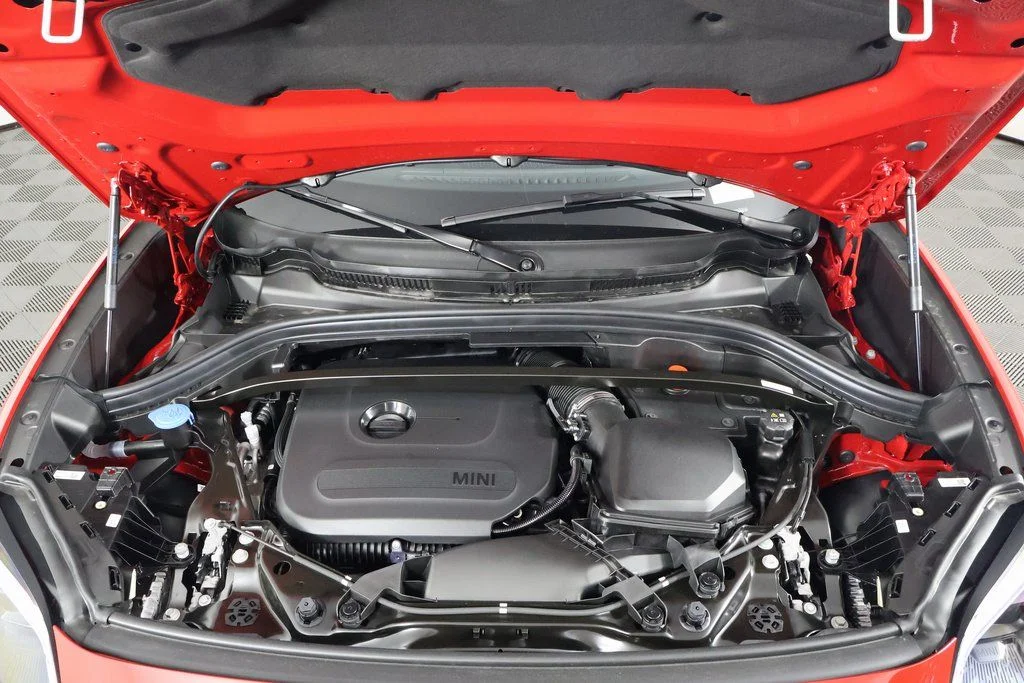 New 2026 Chili Red MINI Oxford Edition image 9