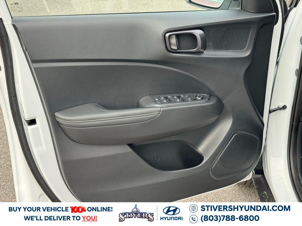 New 2026 White Hyundai SEL w/Two-Tone Roof image 20