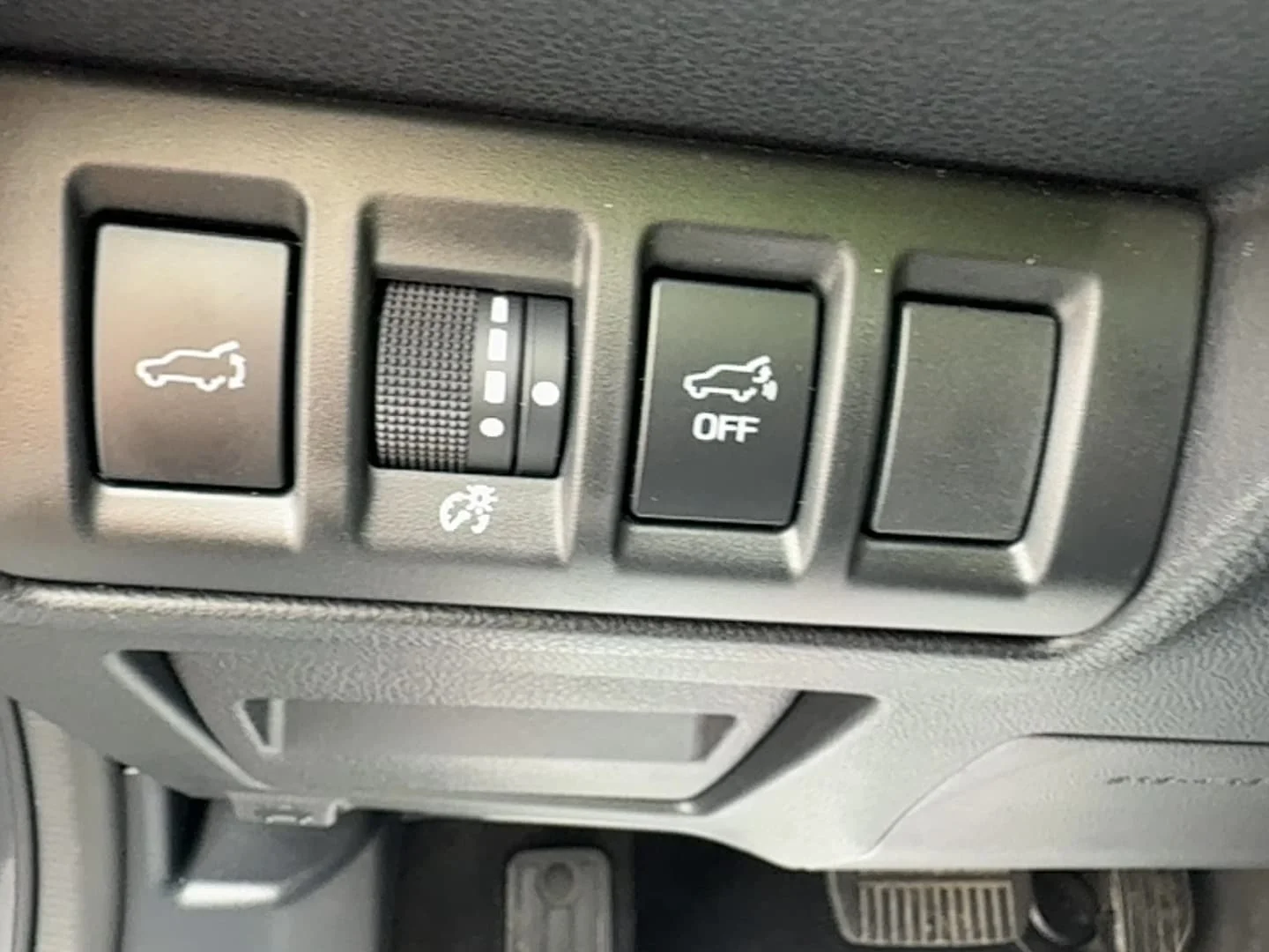 Used 2024 Magnetite Gray Metallic Subaru Onyx Edition image 20
