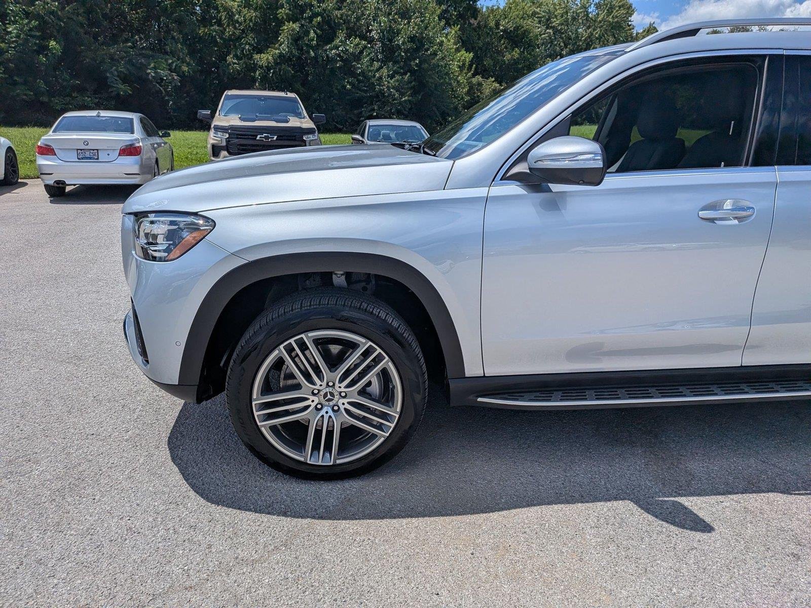 Used 2025 Cirrus Silver Metallic Mercedes-Benz GLS 450 image 10