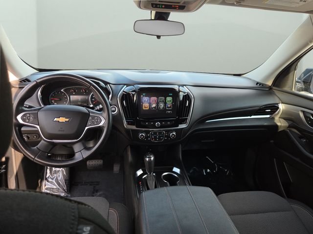 Used 2018 Gray Chevrolet LT image 2