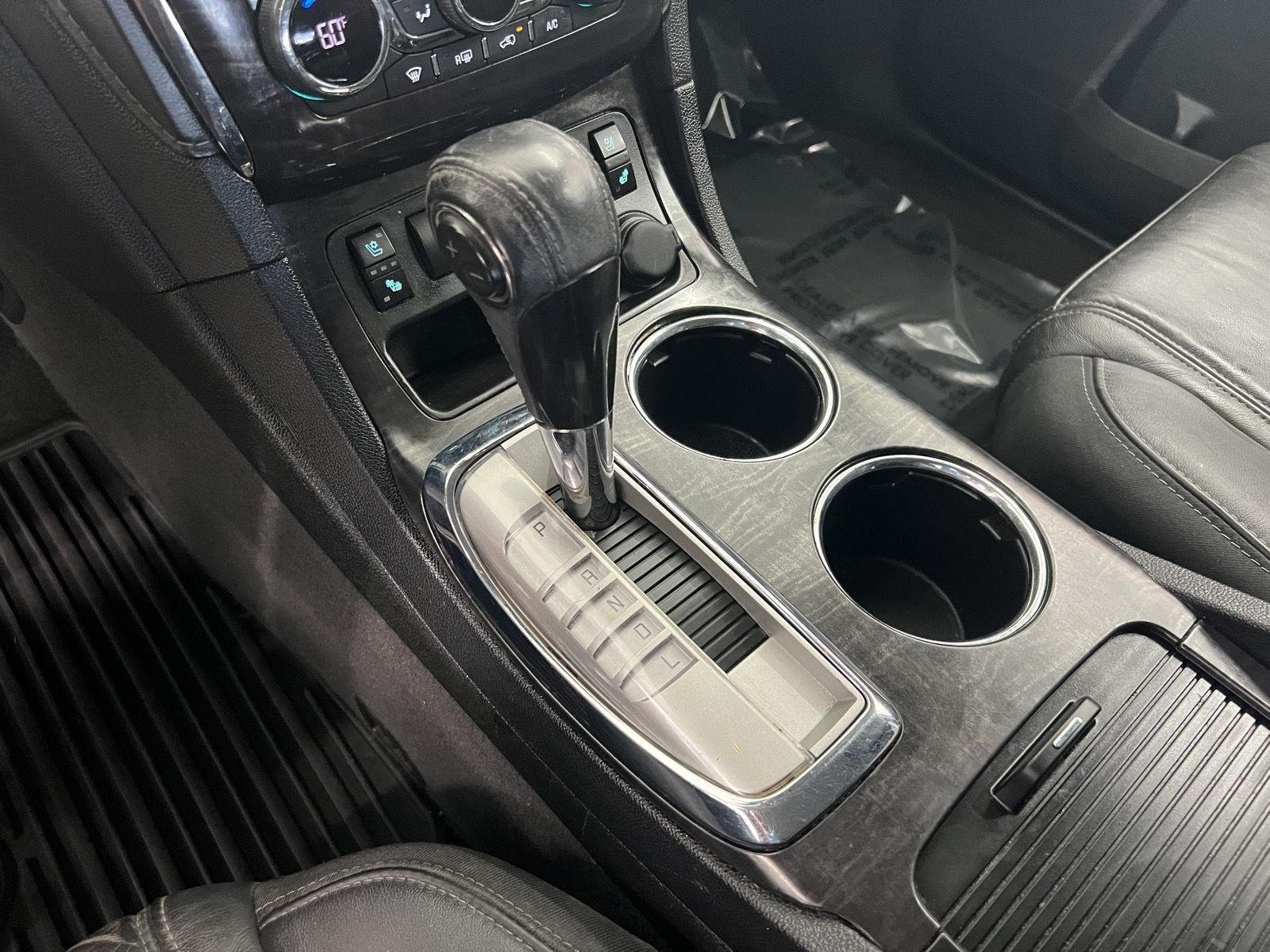 Used 2017 White Frost Tricoat Buick Premium image 19
