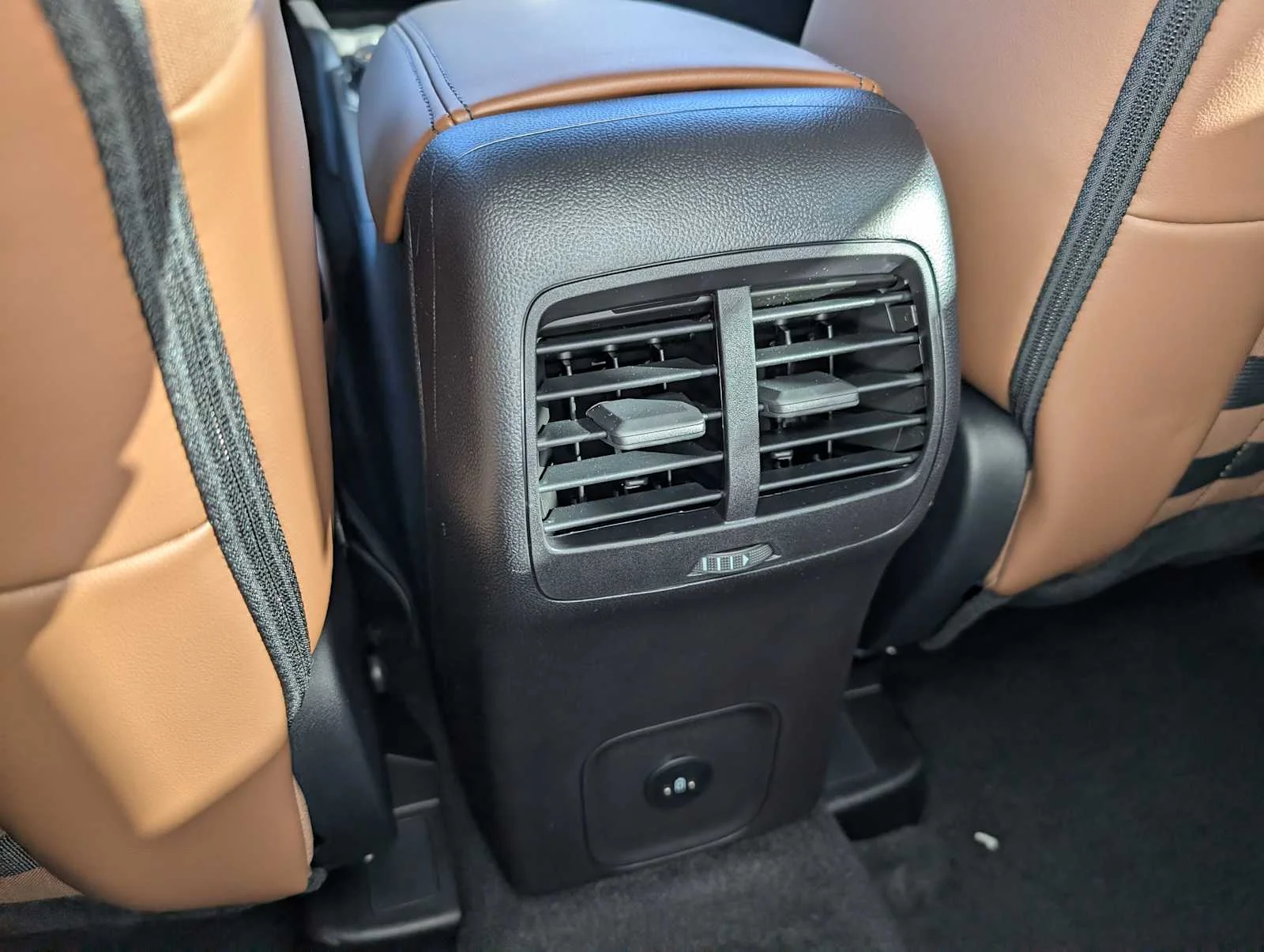 New 2025 Oxford White Ford Outer Banks® image 15