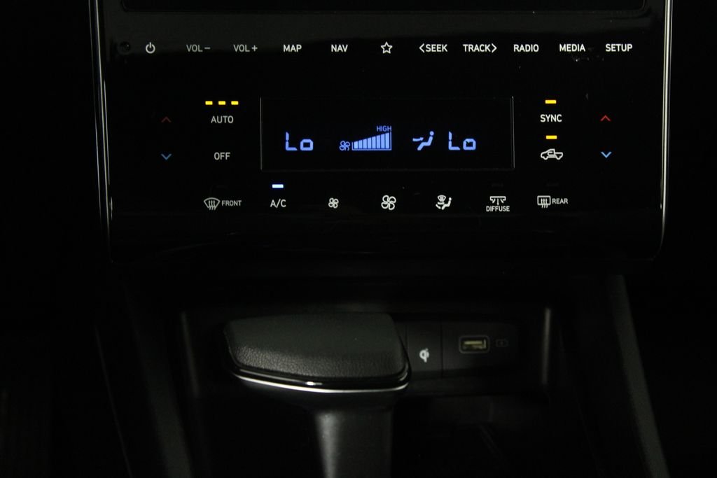 Certified Used 2024 Green Hyundai SEL image 21