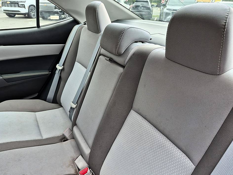 Used 2018  Toyota L image 27