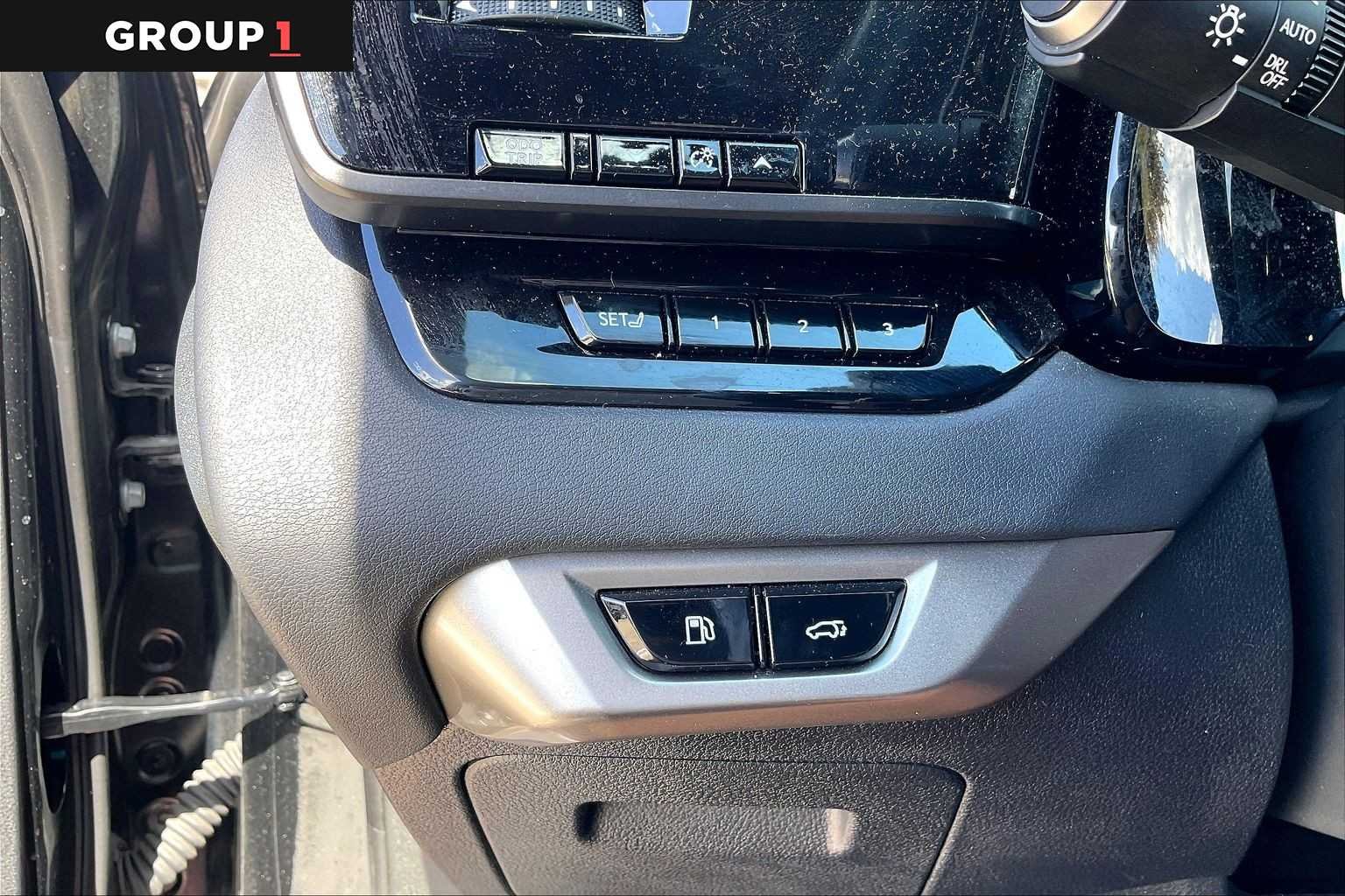 Used 2023 Caviar Lexus Premium Plus image 33