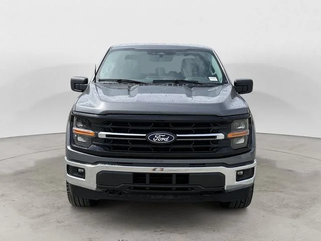 Used 2025  Ford XLT image 2
