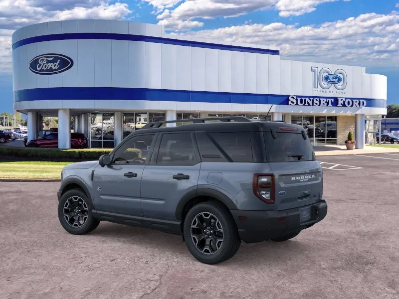 New 2026 Azure Gray Metallic Tri-Coat Ford Outer Banks image 4