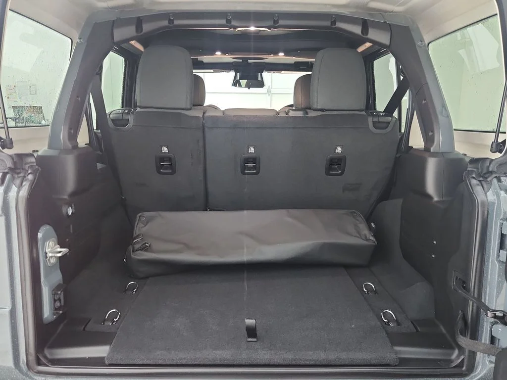 New 2026 Anvil Clearcoat Jeep Sport RHD image 29