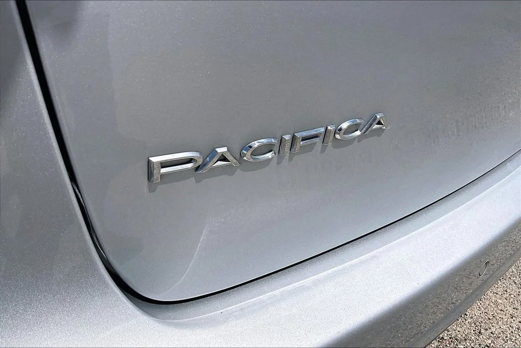 Certified Used 2024 Silver Chrysler Touring L image 21