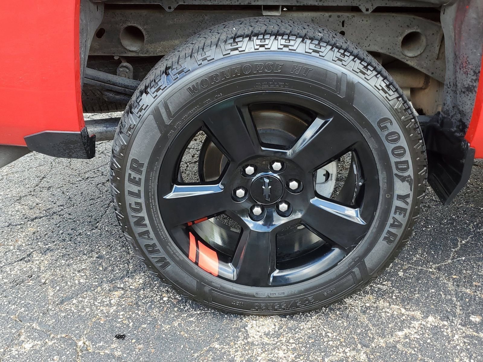 Used 2018 Red Chevrolet Custom image 5