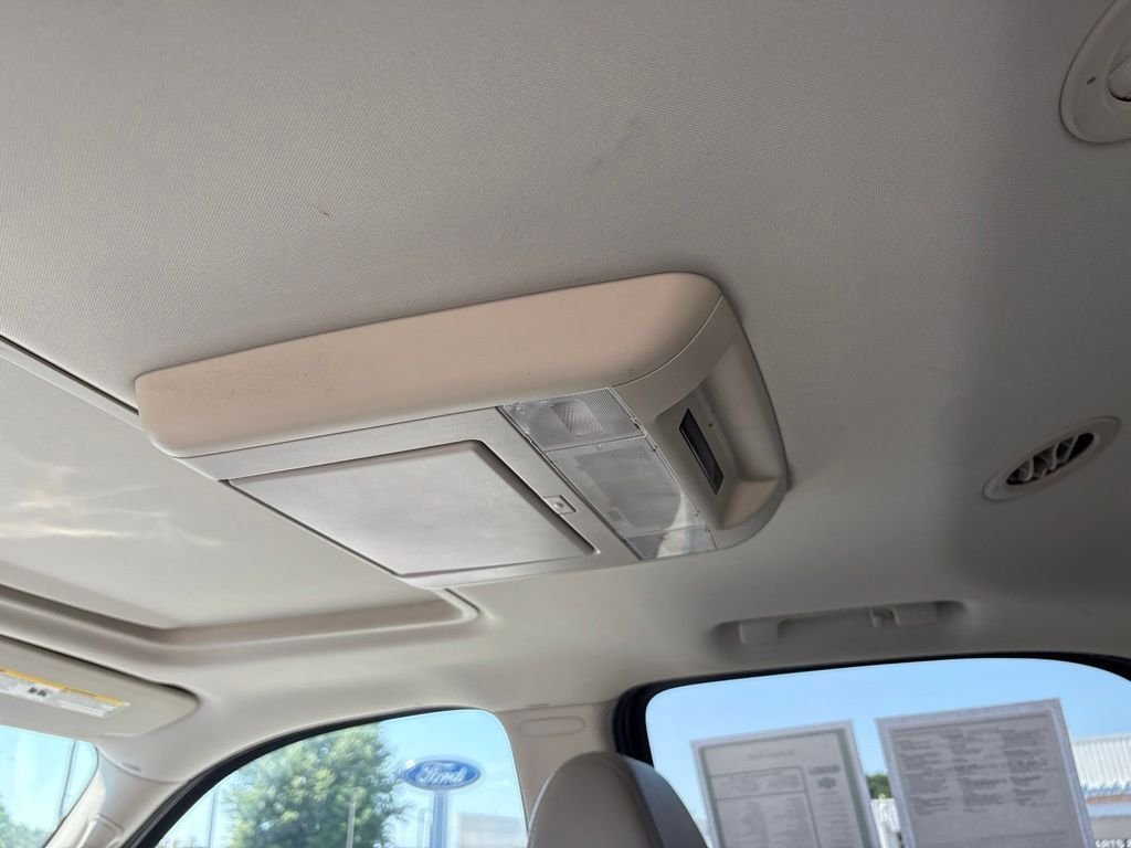 Used 2008 Silver Chevrolet LTZ image 24
