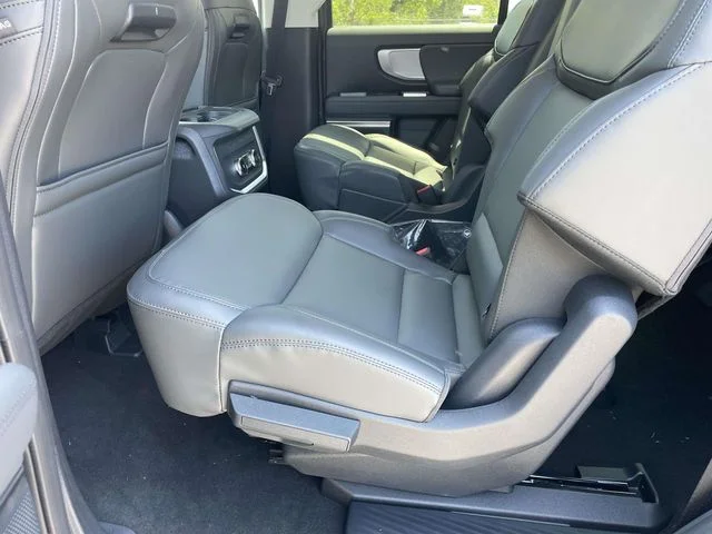 New 2026 Agate Black Metallic Ford Active image 9