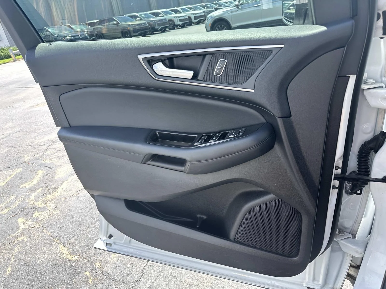 Used 2017 White Ford SEL image 12