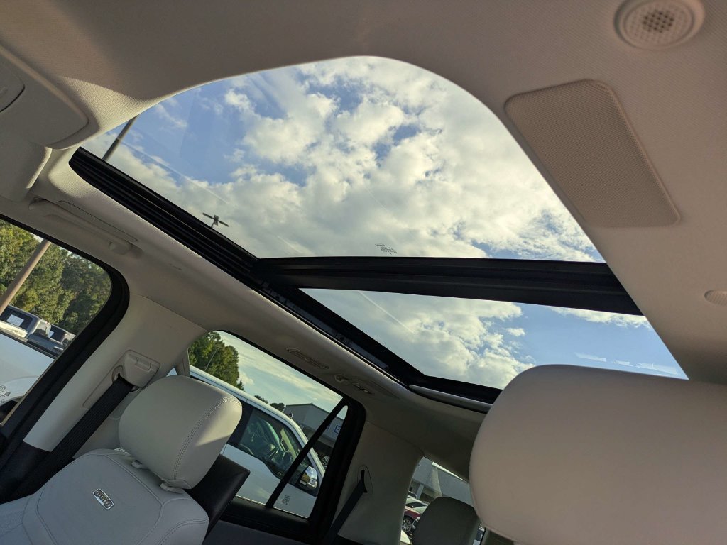 New 2026 White Ford Platinum image 26