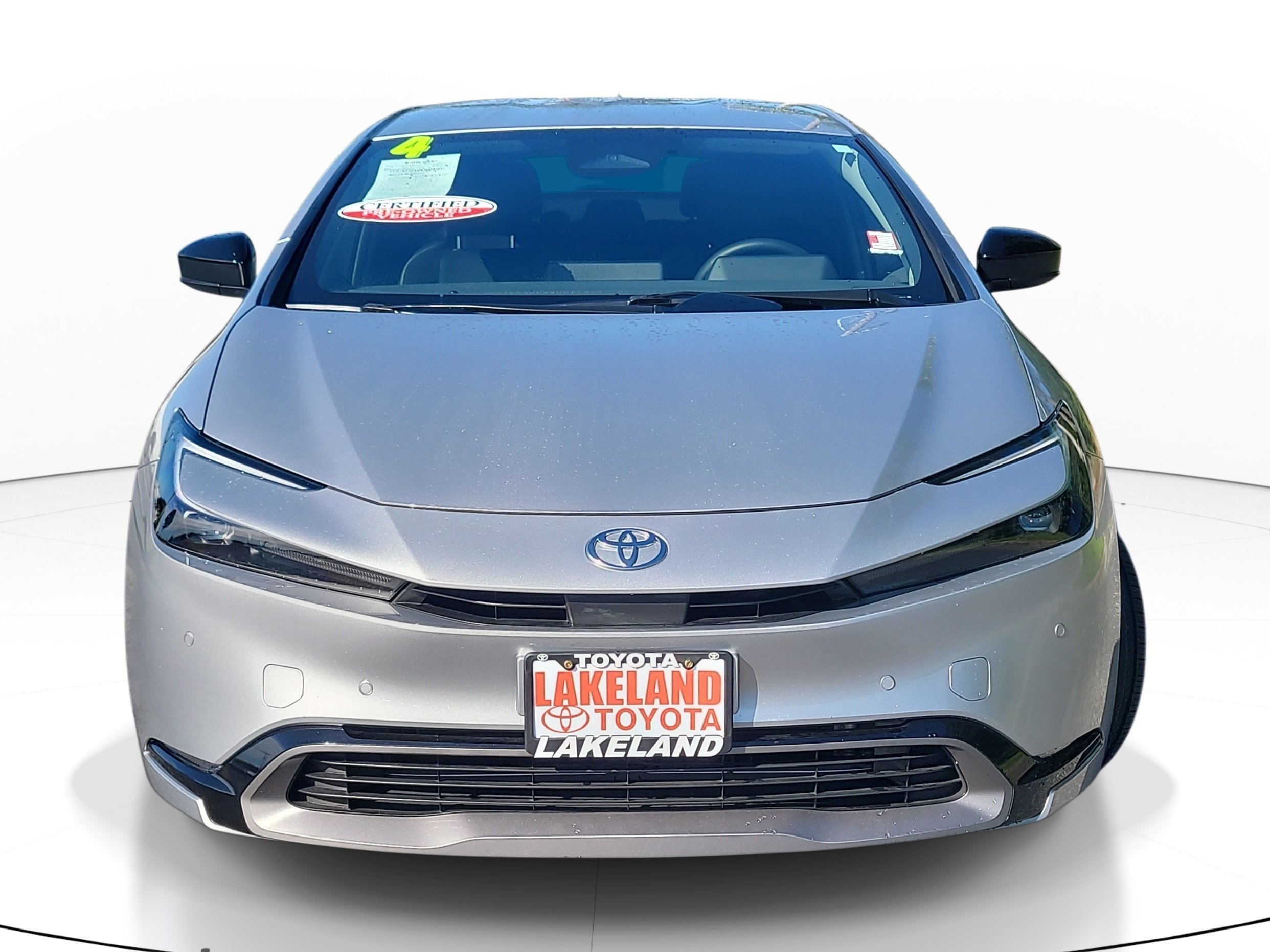 Used 2024 Cutting Edge Toyota XLE image 2