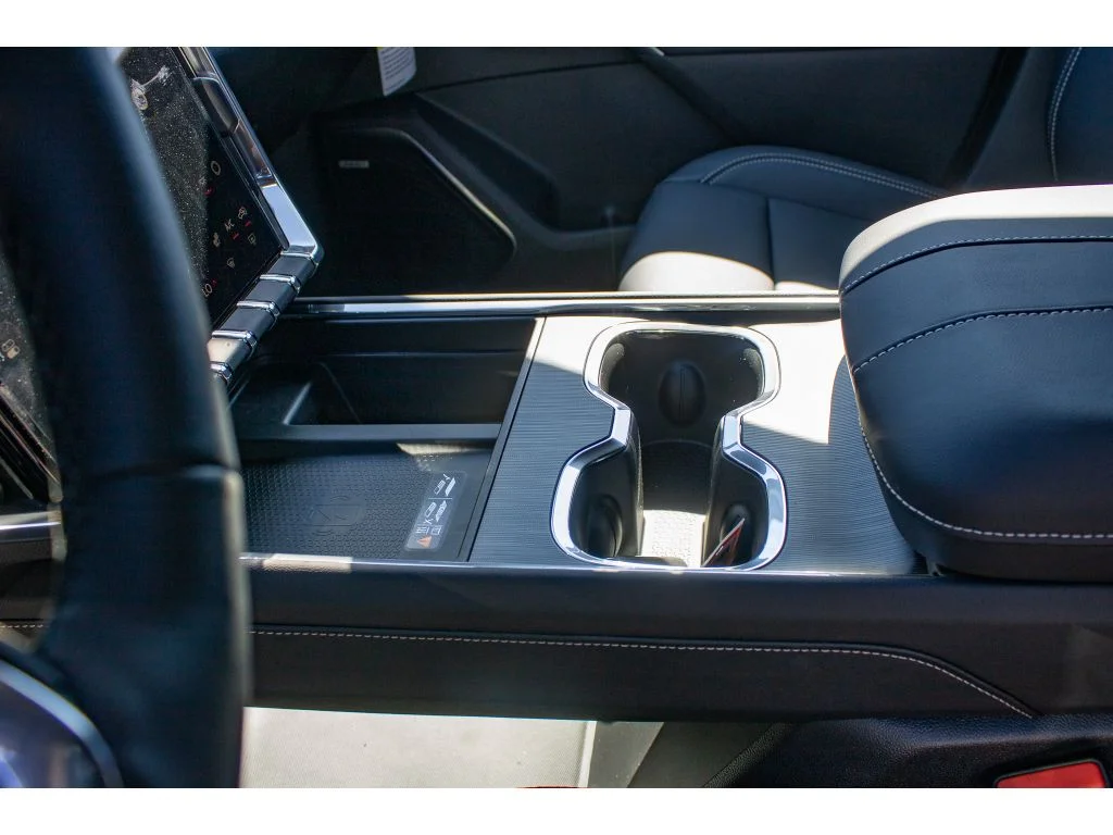 2026 GMC Acadia Elevation - Photo 25