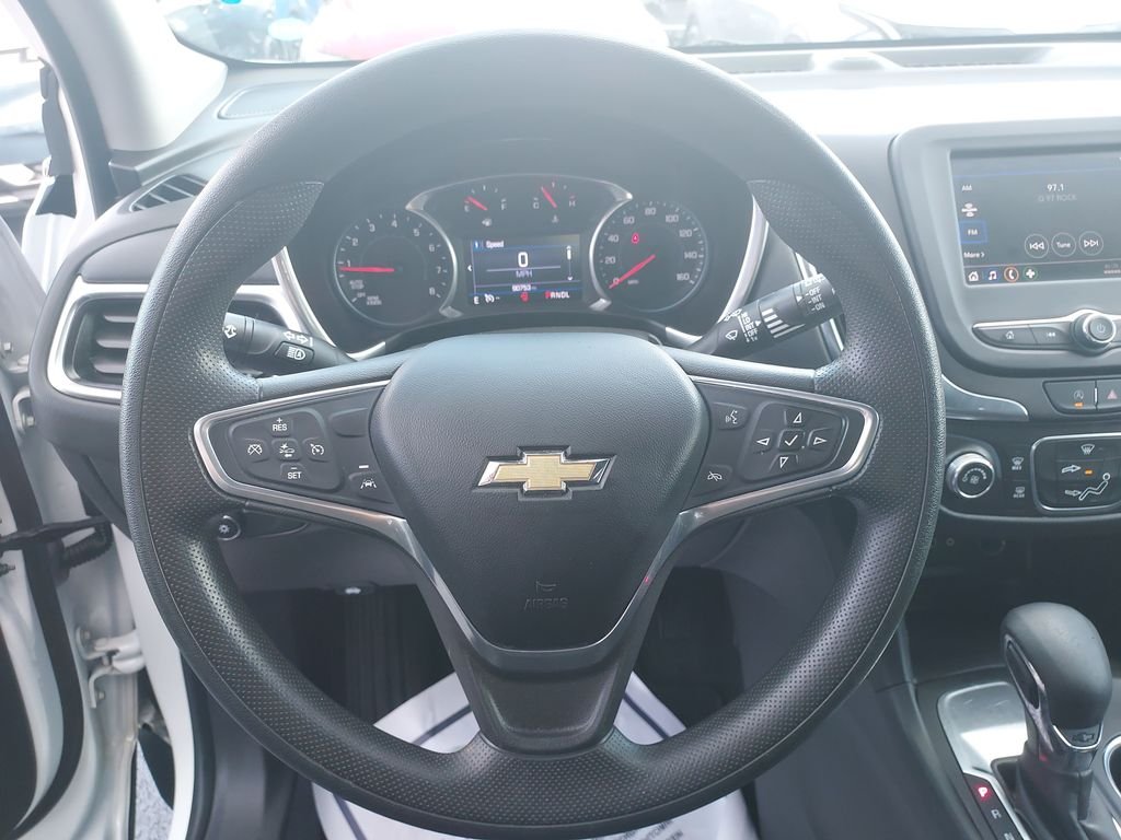 Used 2022 White Chevrolet LT image 17