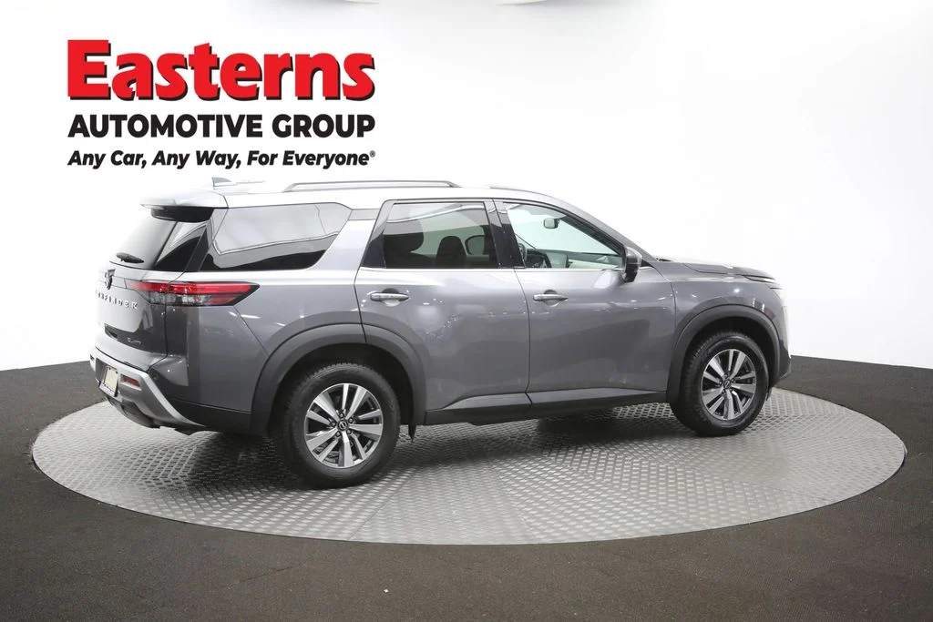 Used 2022 Gray Nissan SL image 43