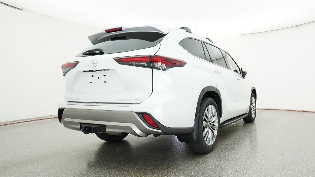 New 2026 Wind Chill Pearl Toyota Platinum image 21