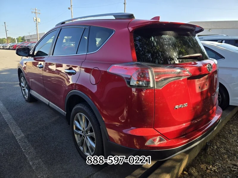 Used 2017 Barcelona Red Metallic TOYOTA LIMITED image 4