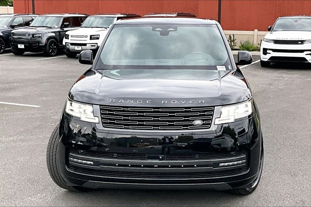 Used 2026 Black Land Rover SE image 3
