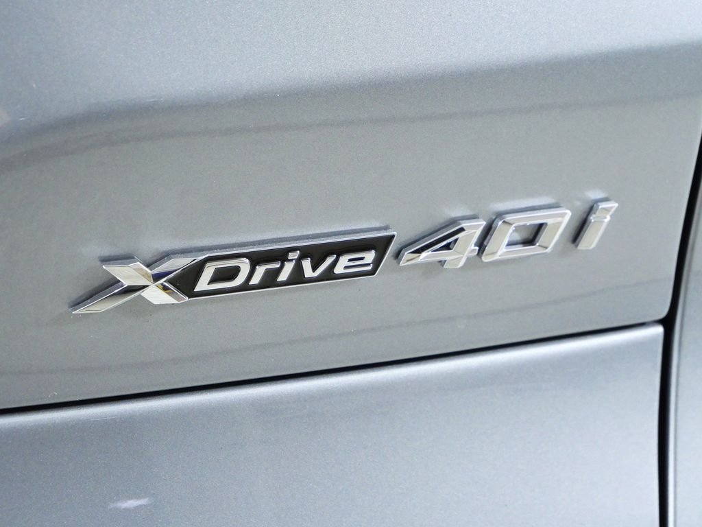 New 2026 Skyscraper Grey Metallic BMW xDrive40i image 11