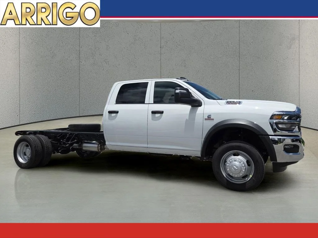 2026 RAM 5500 Big Horn 4X4 Crew Cab DRW 197" WB's photo