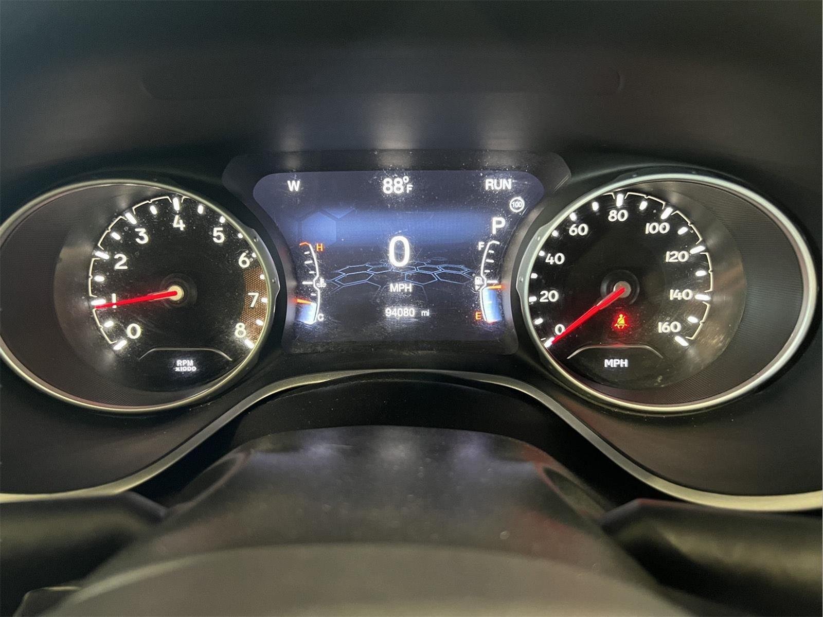 Used 2018 White Clearcoat Jeep Sport image 30