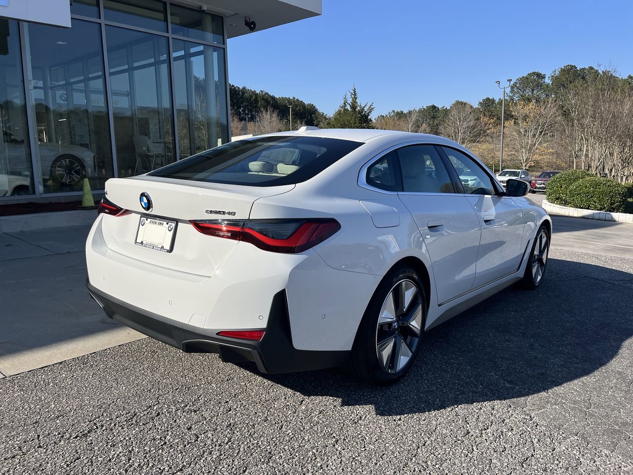 Used 2026 Alpine White BMW eDrive40 image 8