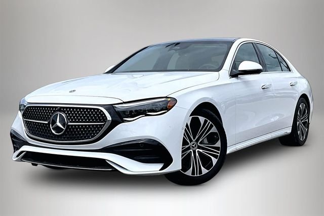 New 2026 MANUFAKTUR Moonlight White Metallic Mercedes-Benz E 350 image 2