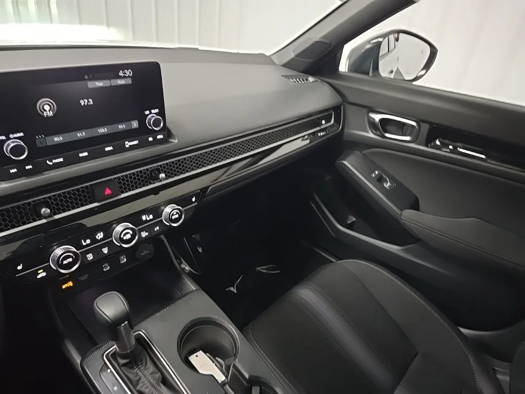 Used 2025 Black Honda Sport image 26