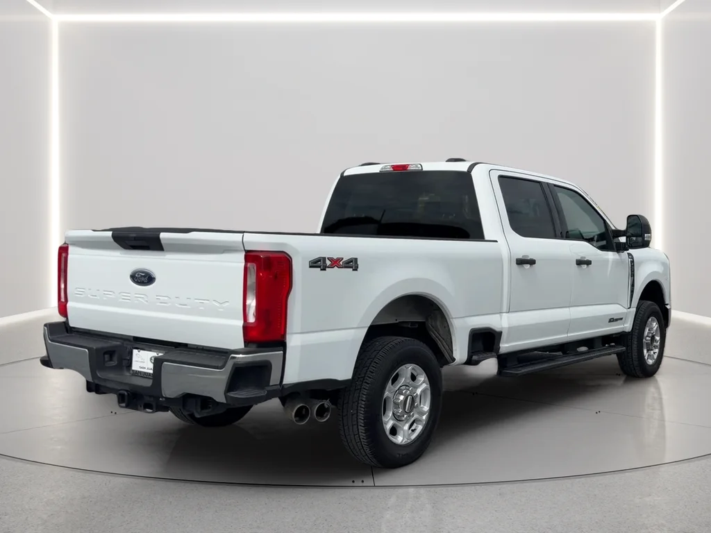 Used 2025 White Ford XLT image 5