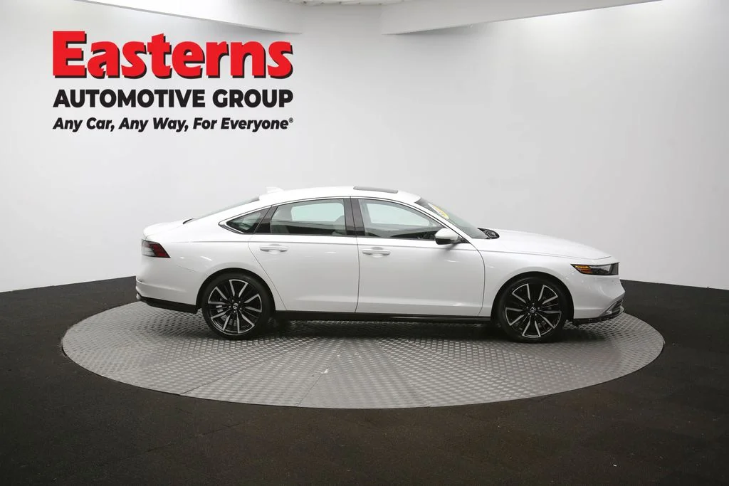 Used 2024 White Honda Touring image 43