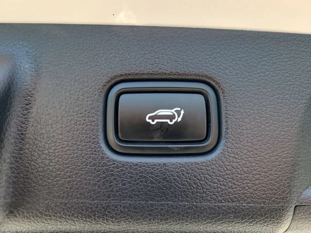 Used 2024 White Hyundai XRT image 6