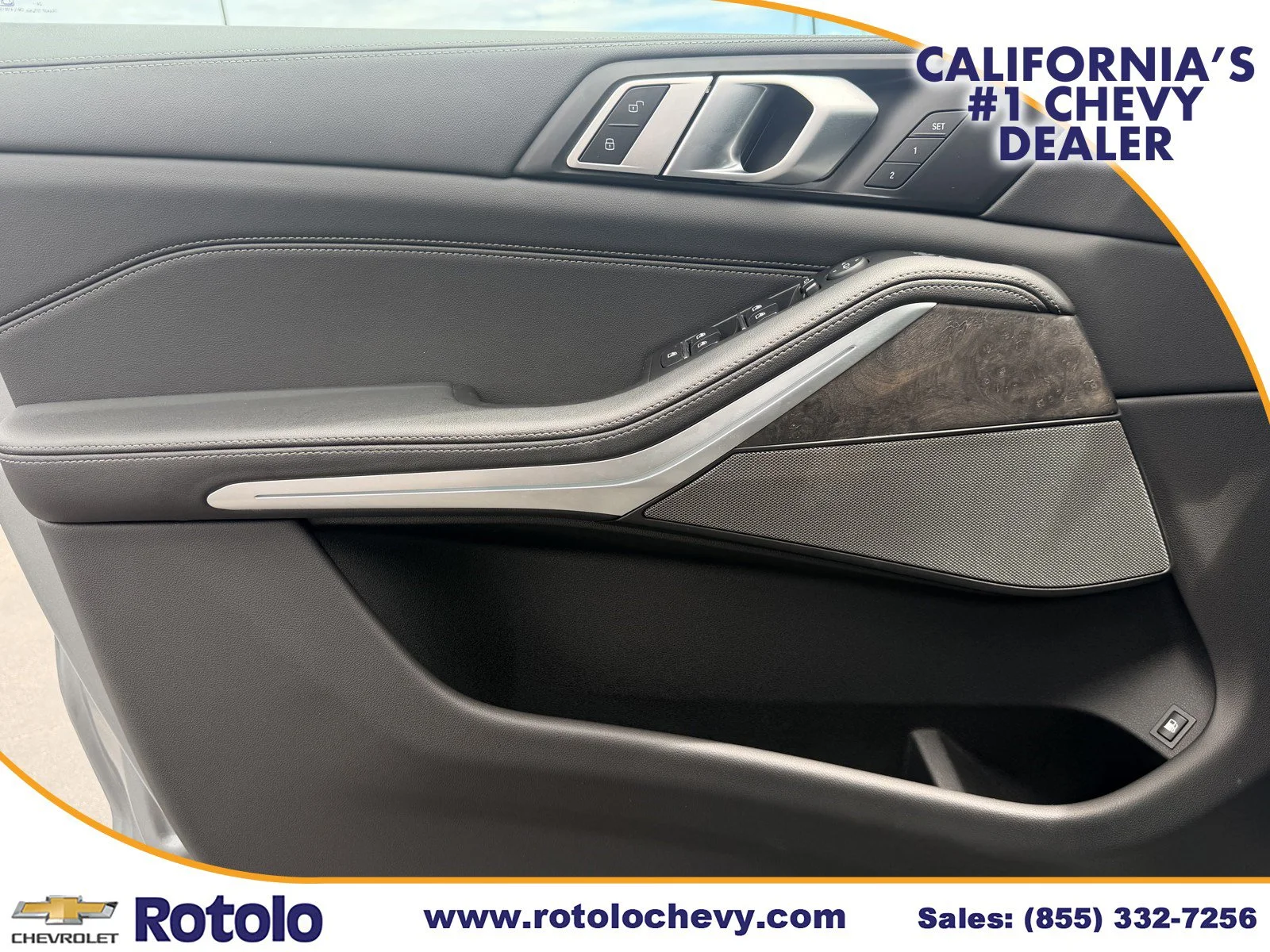 Used 2025 Gray BMW xDrive50e image 18