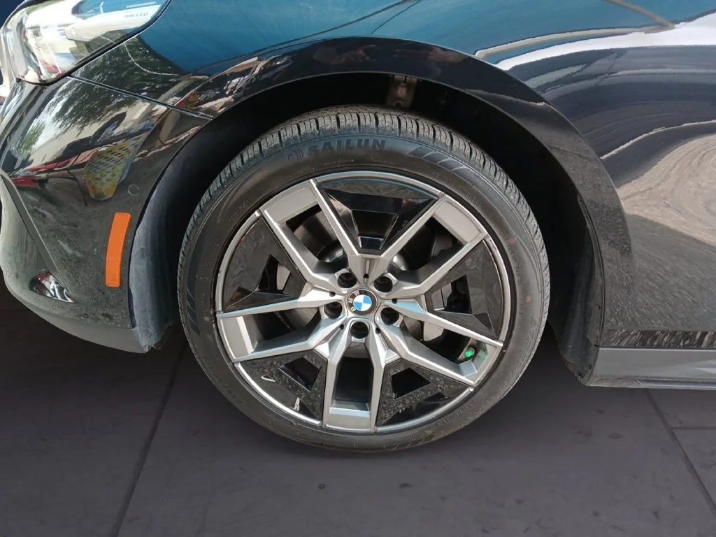 Used 2026 Black BMW 530i xDrive image 9