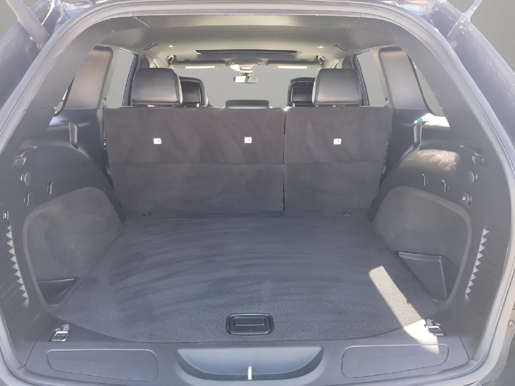 Used 2020 Gray Jeep Limited image 26