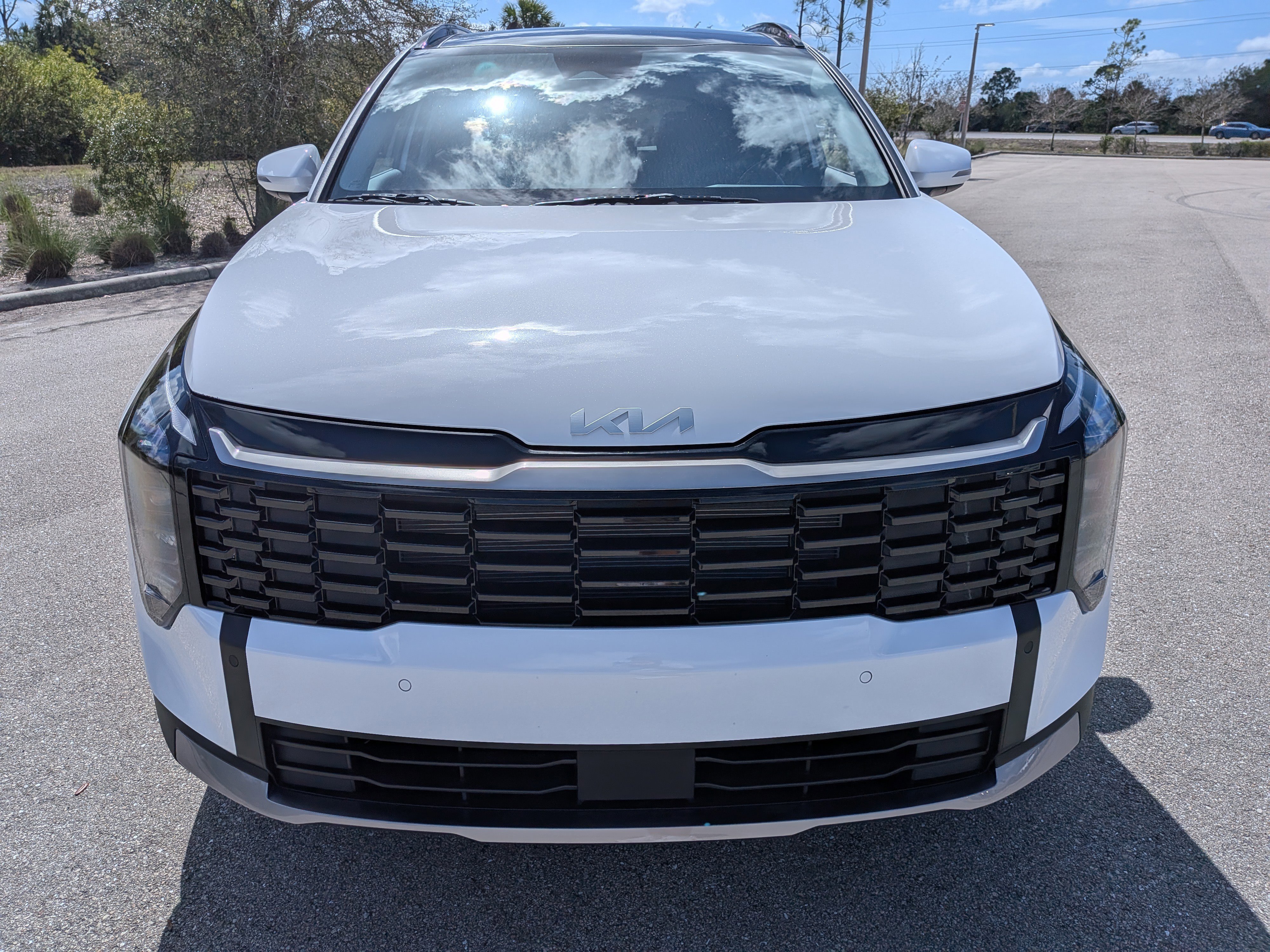 New 2026 Glacial White Pearl Kia EX image 9