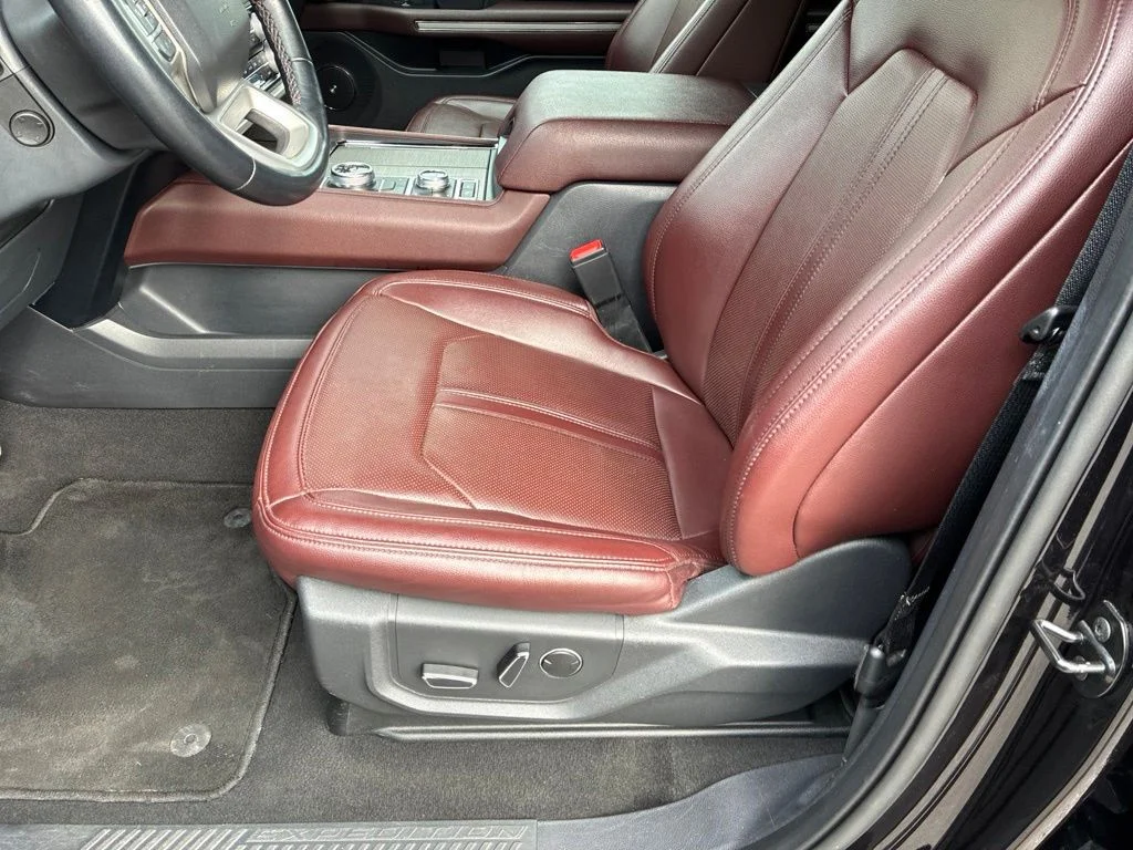 Used 2024 Black Ford Limited image 13