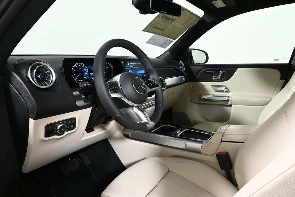 Used 2026 Gray Mercedes-Benz GLB 250 image 14