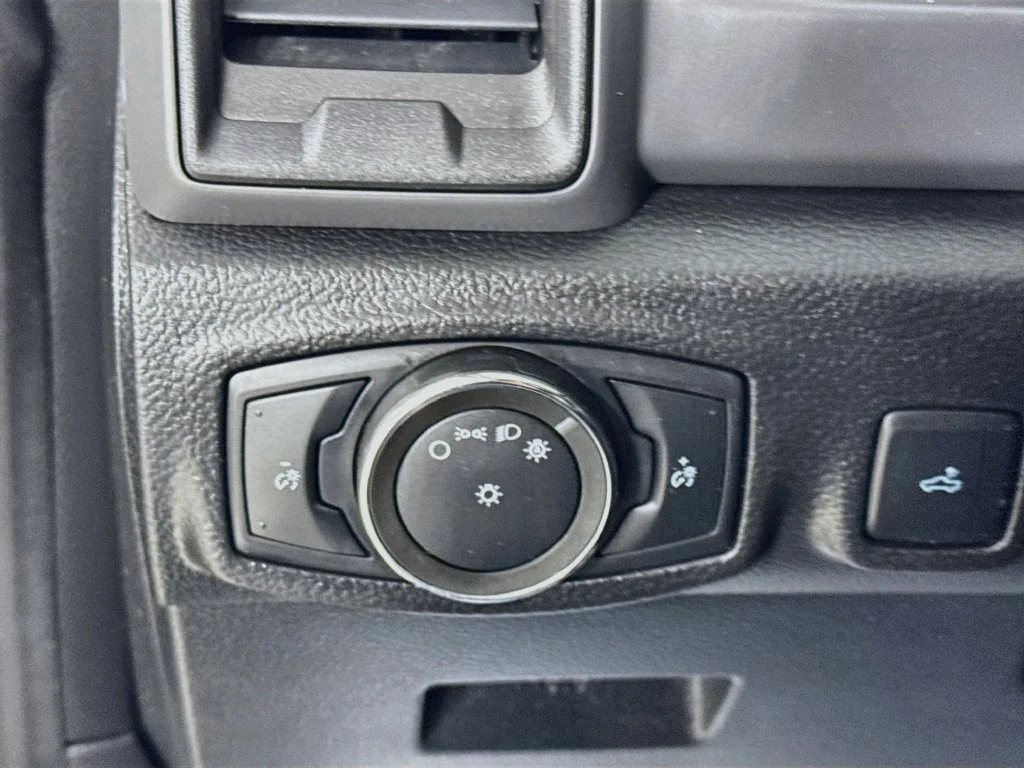 Used 2022 Gray Ford XL image 10