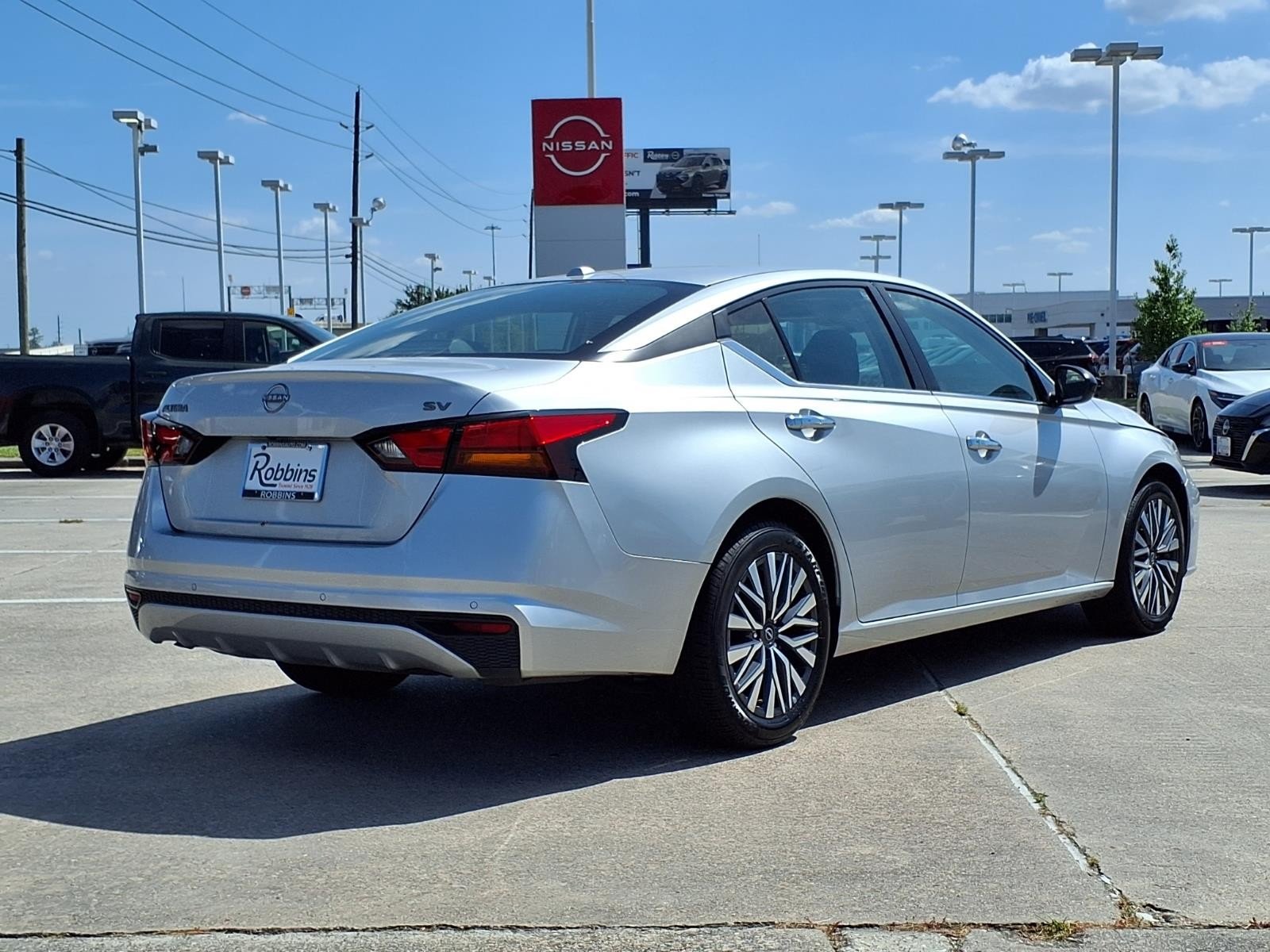2024 Nissan Altima 2.5 SV Silver at Robbins Nissan