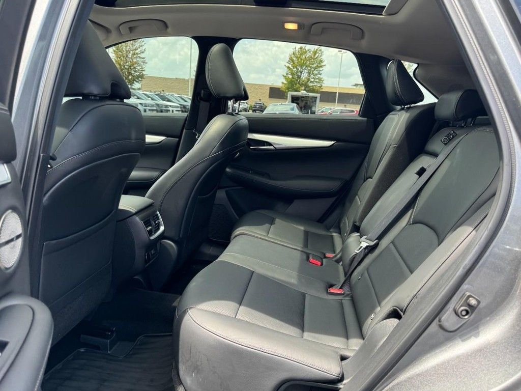 Used 2019 Gray INFINITI ESSENTIAL image 10