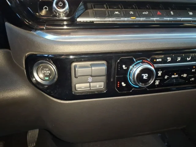 Used 2025 Titanium Rush Metallic GMC SLT image 22