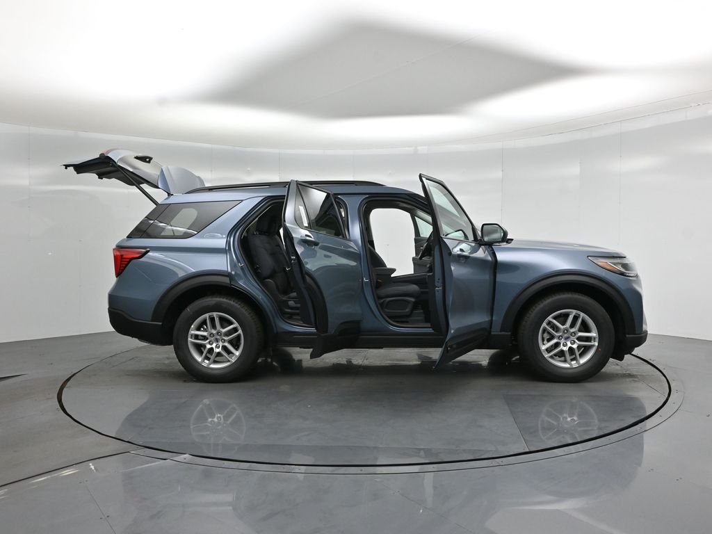 New 2026 Vapor Blue Metallic Ford Active image 4